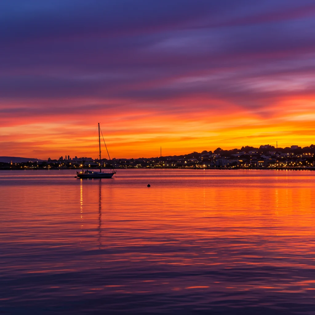 What Can You Expect from the Sunset &amp; Harbor Lights Dinner Sail?